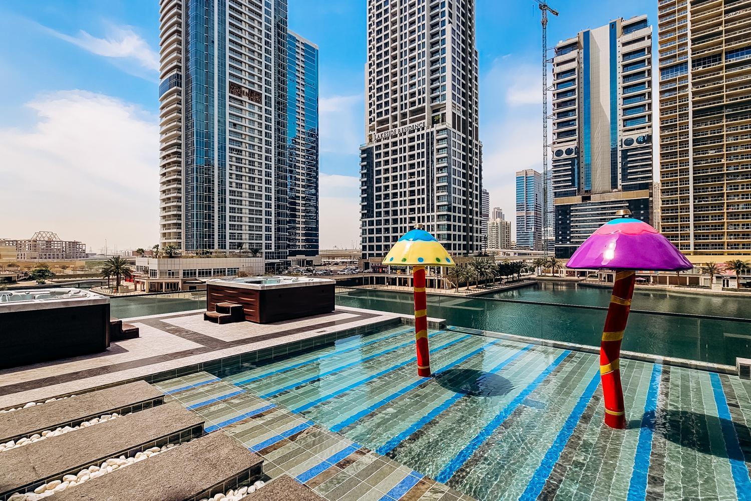 Mbl Royal Live 2br And Maid Apartment